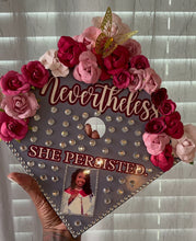 Load image into Gallery viewer, Graduation cap topper